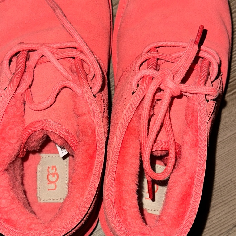 UGG  Coral Chukka Boots - Picture 5 of 5